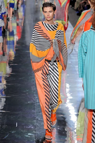 Look 55